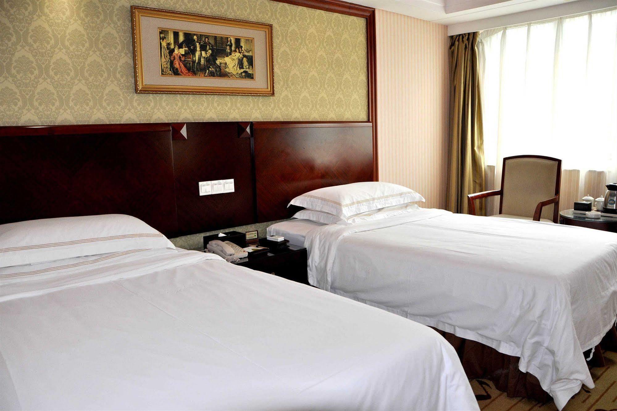 Vienna Hotel Guangzhou Buitenkant foto
