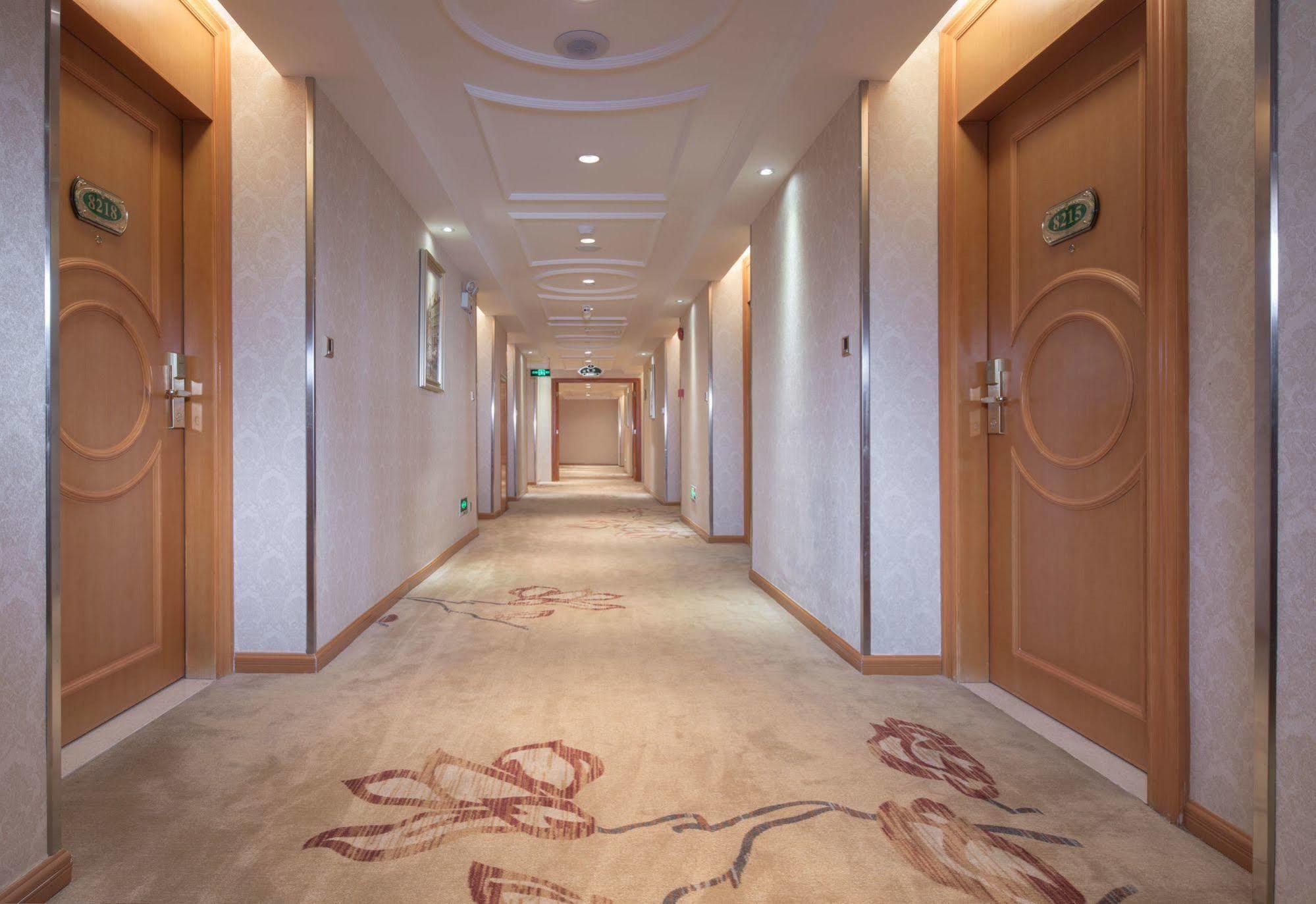 Vienna Hotel Guangzhou Buitenkant foto